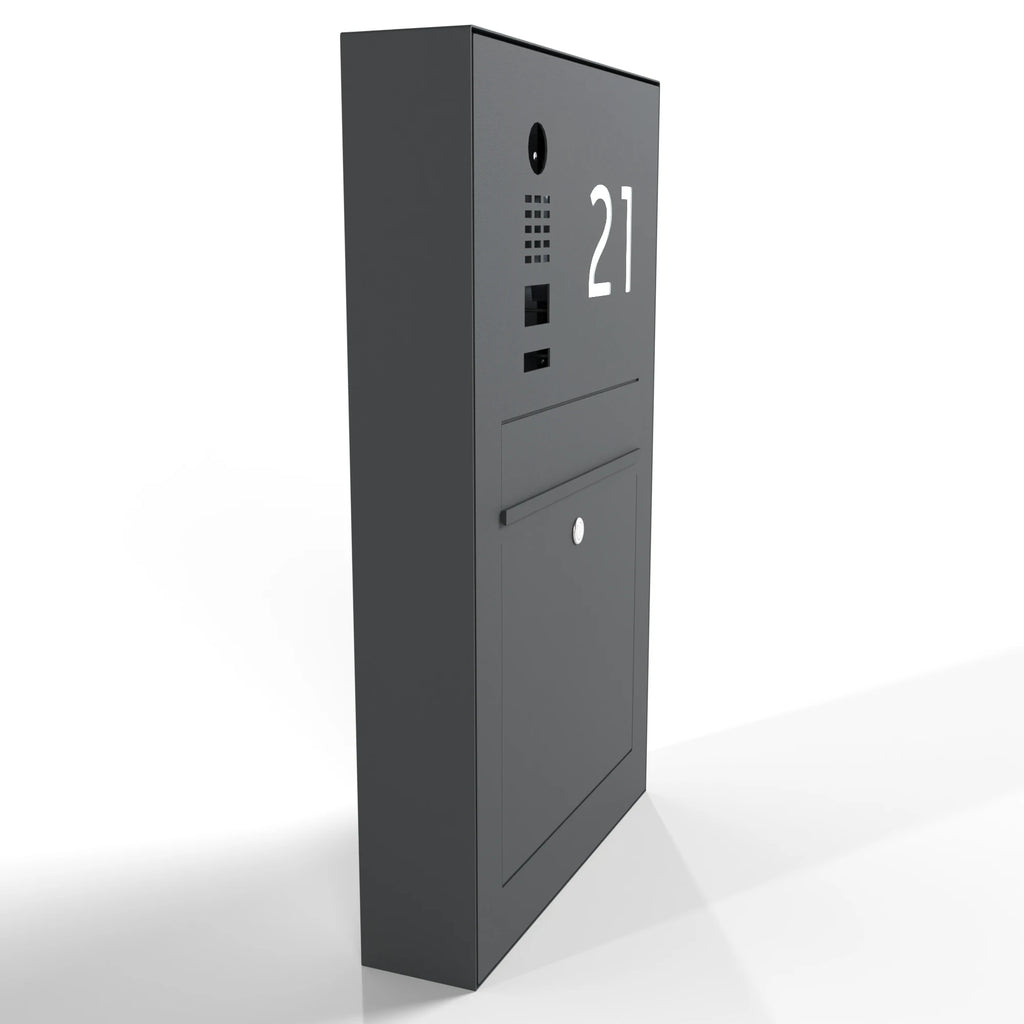 Dunkelgrauer Aufputz Briefkasten mit integrierter DoorBird Videosprechanlage und Hausnummer 21