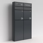 Doppelbriefkastenanlage B7 mit Video-Stele von Briefkasten1, moderne Metallbriefkästen auf einer stilvollen Stele.